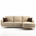 L-vormige bank van stof in beige met twee kussens en afmetingen 200 x 90 x 85cm